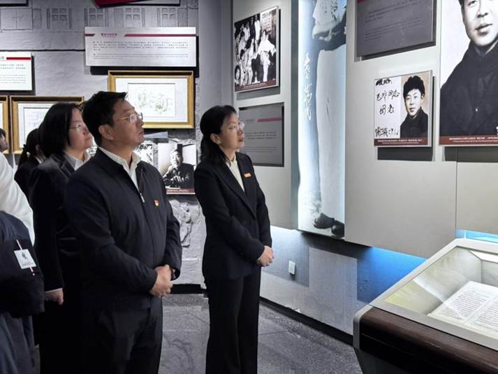 4222a52c4a5781386cd6a6cd6ac6892